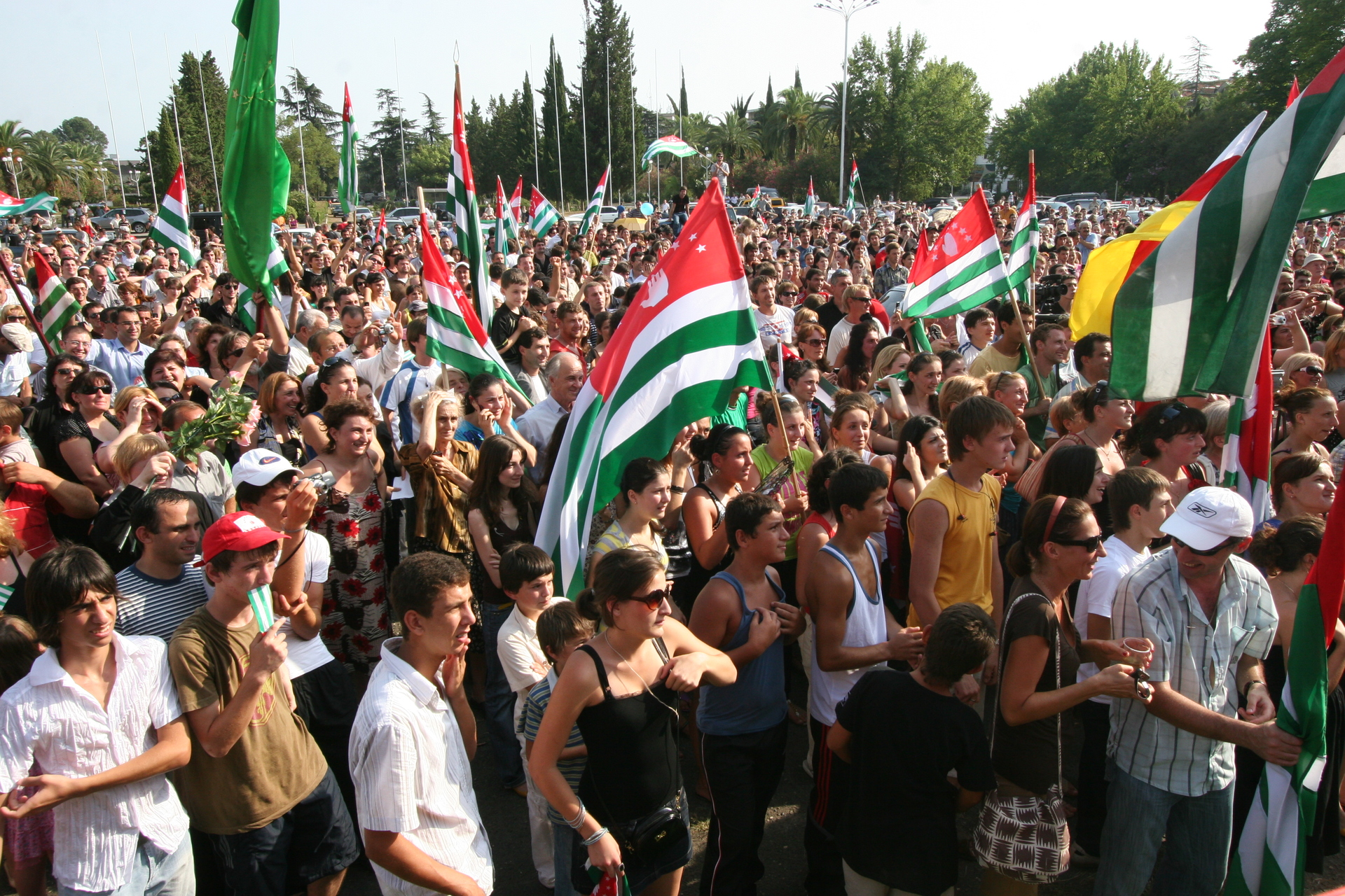 Какое население осетии. 26 Августа 2008 Южная Осетия. Независимость Абхазии и Южной Осетии. Признание независимости Абхазии и Южной Осетии. Независимость Республики Абхазия.
