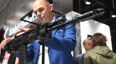 На основе боевого применения: на форуме Армия-2023 представили новые автоматы АК-12 и АК-19