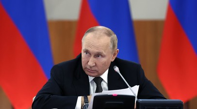 Путин проводит заседание Госсовета по вопросам развития общественного транспорта в России