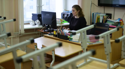 Специалист Бондаренко: дресс-код для преподавателей может определять школа