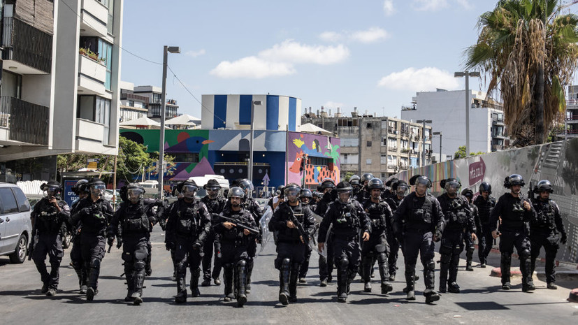 Полиция Тель-Авива арестовала более 30 устроивших беспорядки эритрейцев