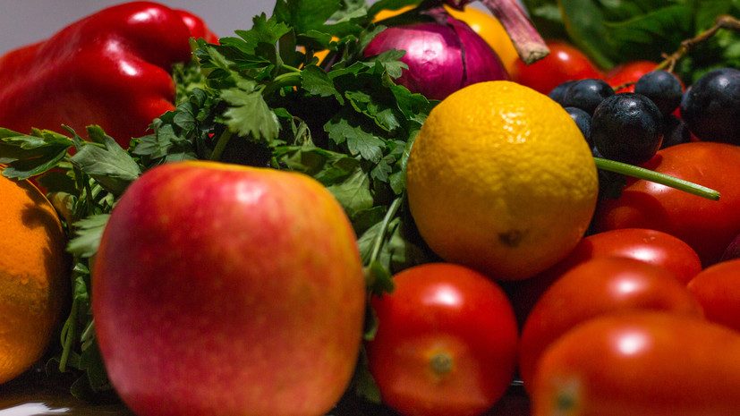 Диетолог Мансурова рассказала о пользе употребления некоторых фруктов и овощей с кожурой