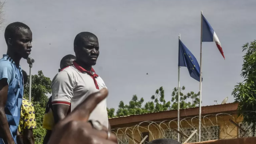 В Нигере потребовали от Франции установить график вывода её военных
