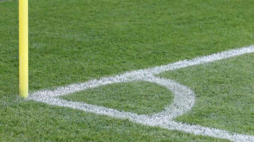 Sport.es: «Барселона» продаёт куски газона «Камп Ноу» в виде сувениров