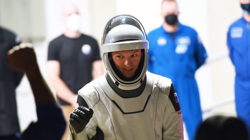 Космонавт Борисов показал, как умываются на борту МКС в условиях невесомости