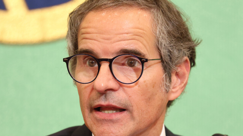 Захарова назвала элементом пропаганды вопрос Гросси о снарядах с ураном