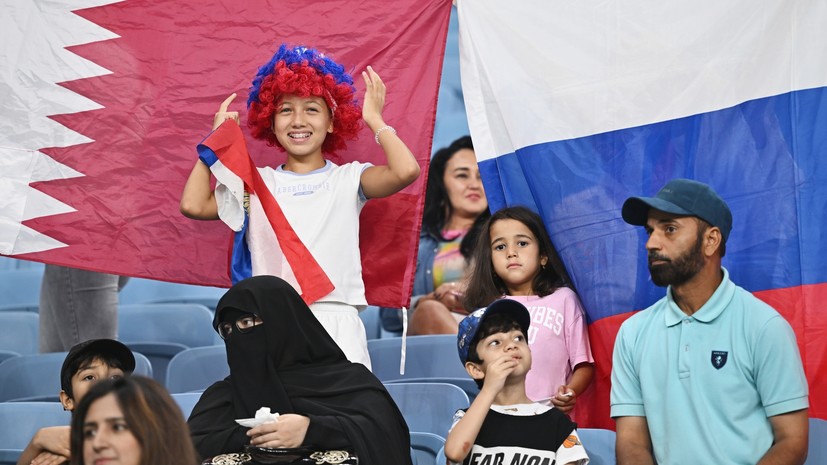 Гимн России прозвучал перед товарищеским матчем с Катаром