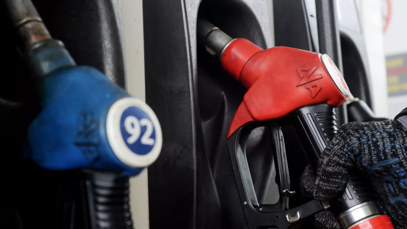 Аналитик Деев назвал устойчивый спрос на топливо причиной роста цен на нефть