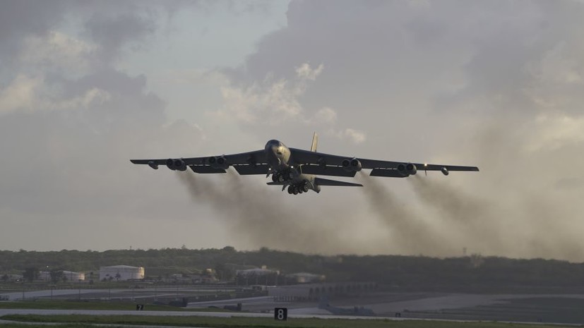 Военная хроника сообщила о вылете американского бомбардировщика к Чёрному морю