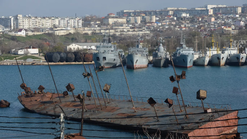 Развожаев объяснил задымление в Севастополе тренировкой военных