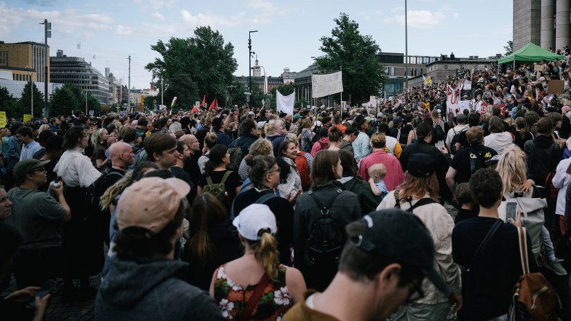 В Хельсинки студенты проводят демонстрацию против политики правительства