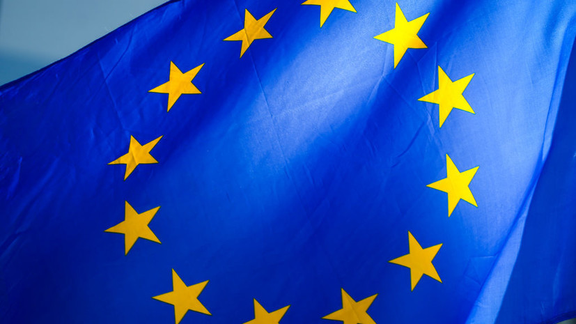 Качиньский: Польша предложила ЕС отправлять нелегальных мигрантов на родину