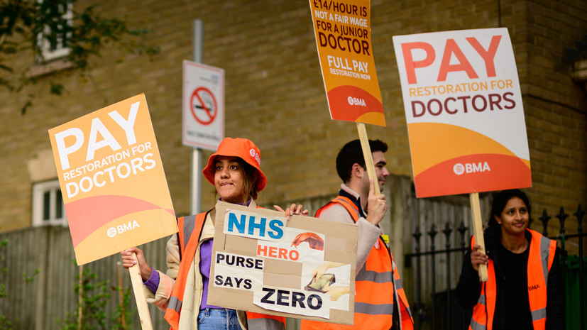 Independent: британские медики начали забастовку из-за низких зарплат