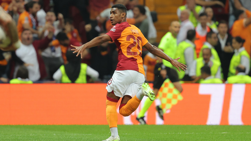 Тете стал автором лучшего гола недели в Лиге чемпионов