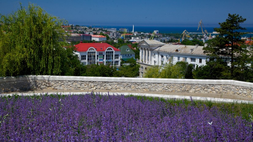 В Севастополе повысили меры безопасности для уборки частей сбитой ракеты