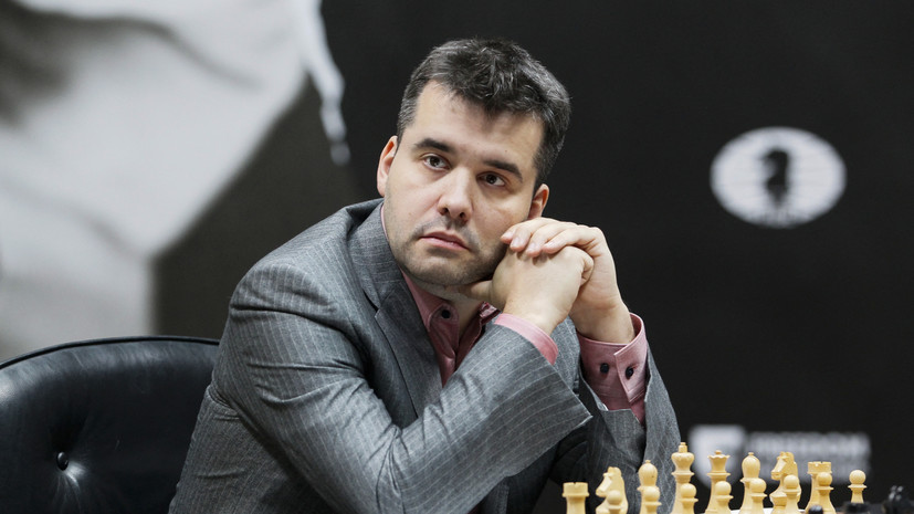 Непомнящий стал победителем турнира Levitov Chess Week 2023