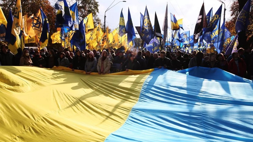 Израильский историк: на Украине появляются новые элементы национал-социализма