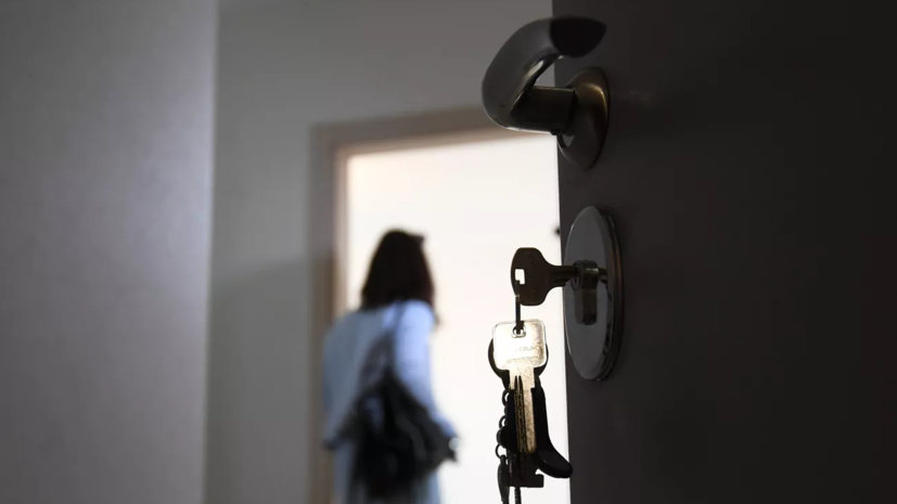 В Тюменской области 434 сироты получили новое жильё с начала года