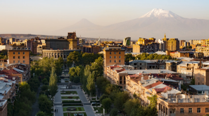 В Ереване после стычек у здания кабмина госпитализированы несколько человек