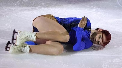 Трусова назвала бордовый любимым цветом для костюма на льду