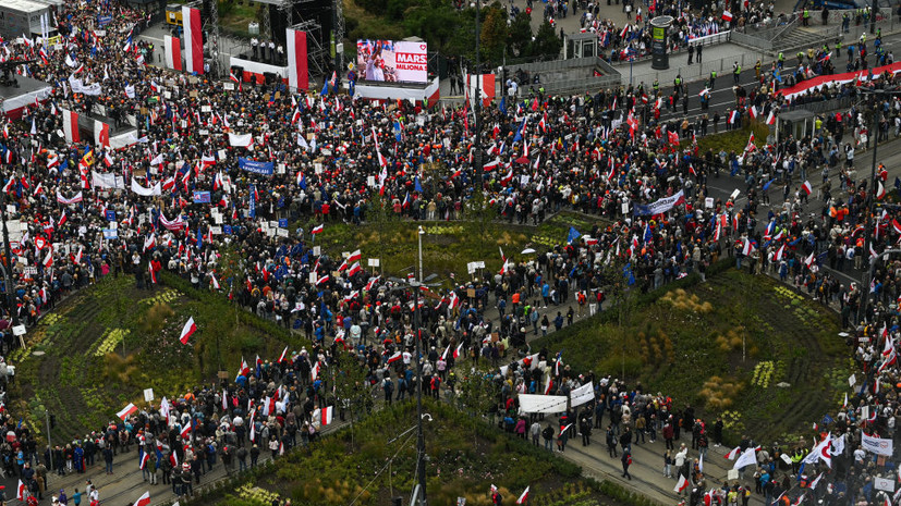 Gazeta Wyborcza: марш оппозиции стал самым крупным за историю Варшавы