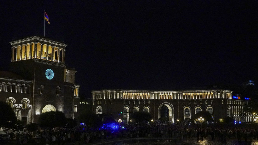 Radar: госминистр Карабаха, главы МВД и Службы нацбезопасности въехали в Армению