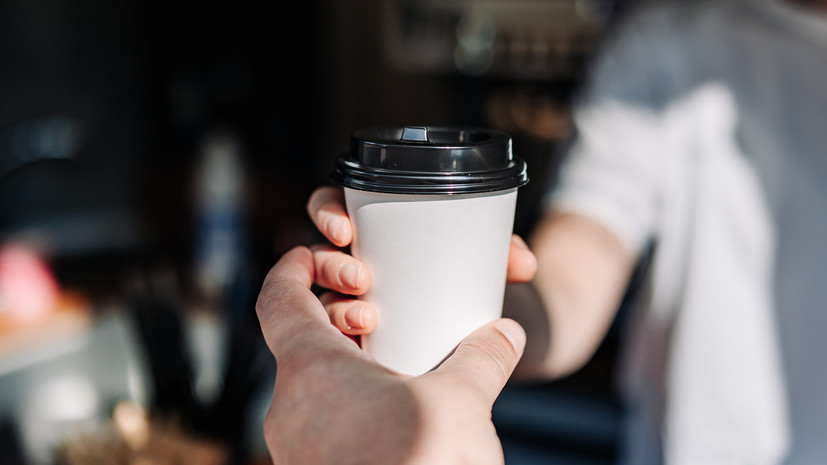 В России за год упали продажи кофе навынос