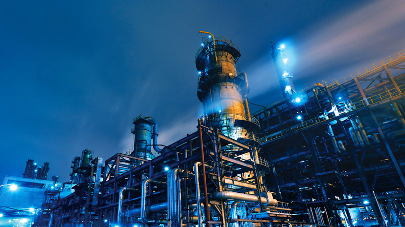 Правительство России с 1 октября восстанавливает топливный демпфер