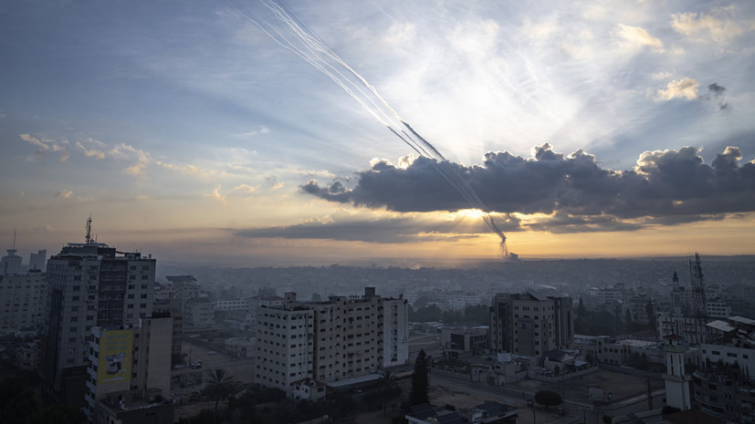 Военные ХАМАС заявили, что выпускают по Тель-Авиву 150 ракет