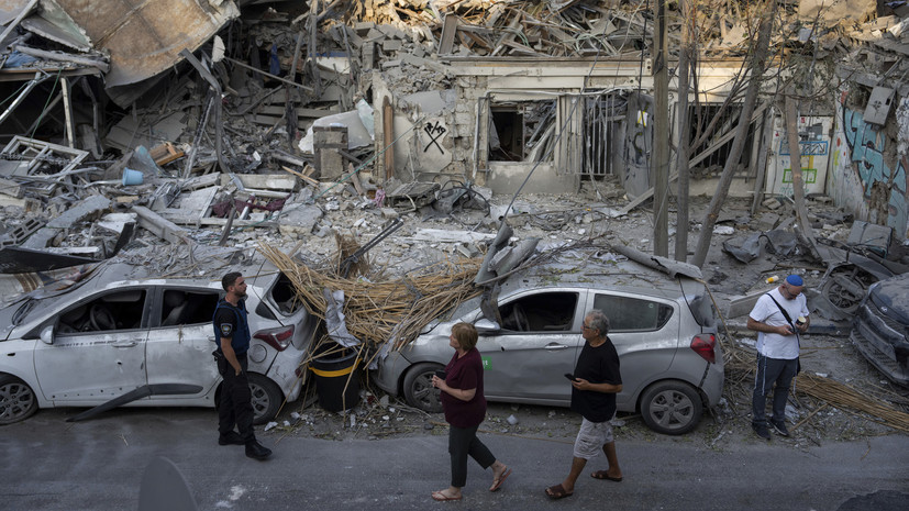 Жители Тель-Авива начали скупать продукты на фоне конфликта с ХАМАС