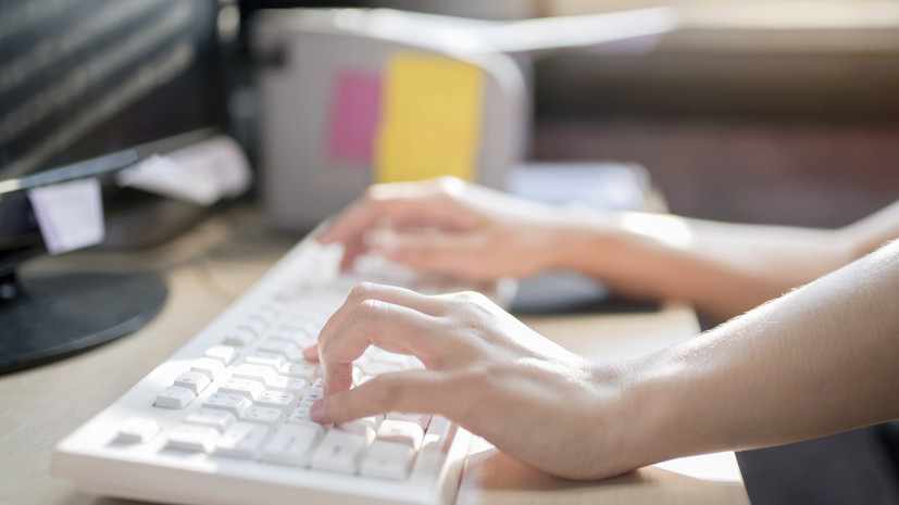 Специалист Щельцин посоветовал полностью выключать компьютер не менее одного раза в неделю