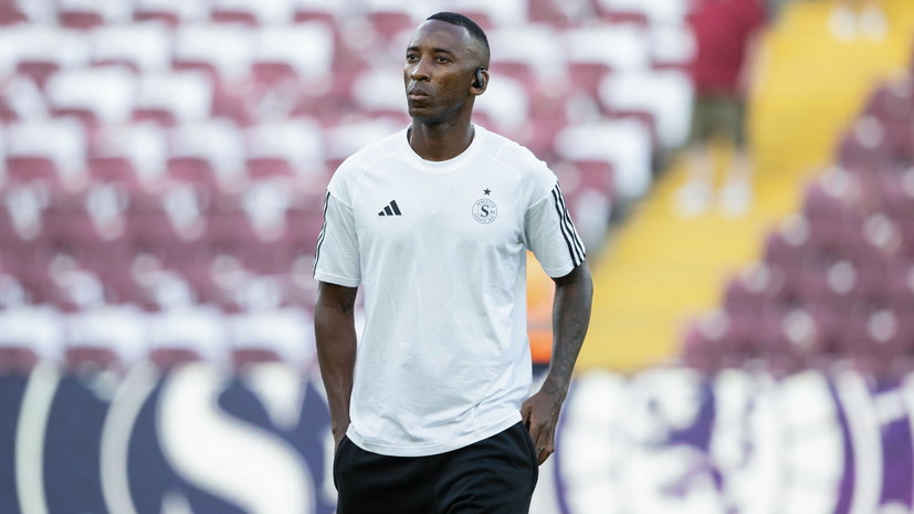 Ондуа пообещал сыграть в товарищеском матче в бутсах с российским флагом