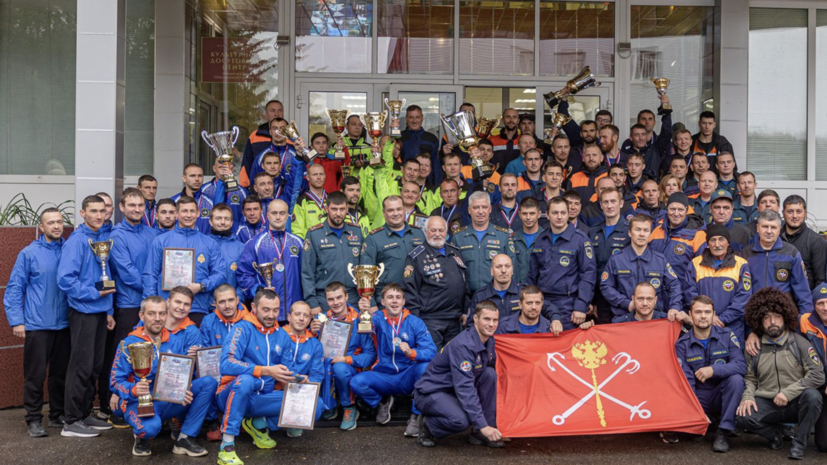 Московская команда стала призёром чемпионата по многоборью спасателей МЧС