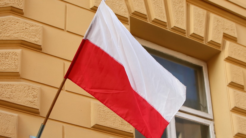 Депутат: Польша чётко дает понять Украине, чего стоит её «дружественная» помощь