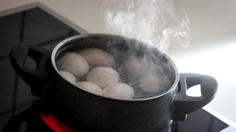 Диетолог Соломатина: яйца нужно хорошо термически обрабатывать