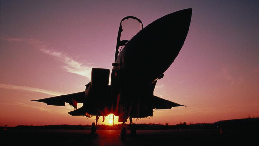 В США сообщили о прибытии истребителей F-15 на Ближний Восток