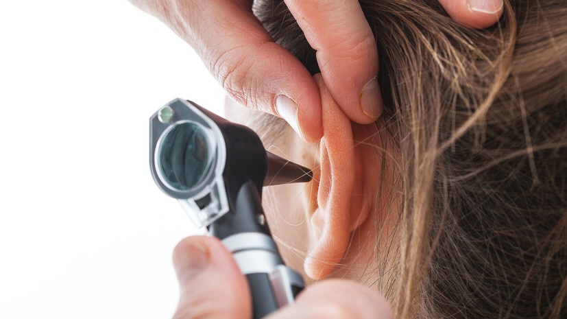 Врачи в Подмосковье достали из уха женщины живого таракана