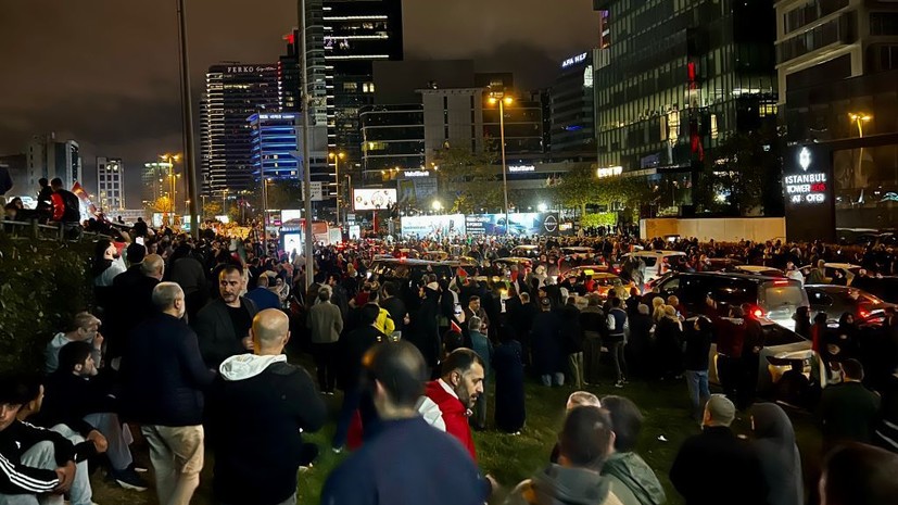 Более 60 человек пострадали в ходе антиизраильских митингов в Стамбуле