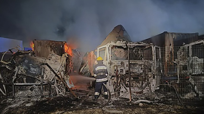 На Украине сообщили о пожаре на предприятии в Запорожье