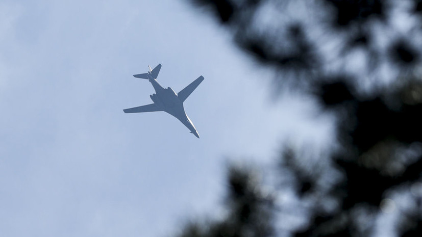 ERR: американский стратегический бомбардировщик пролетел над Таллином