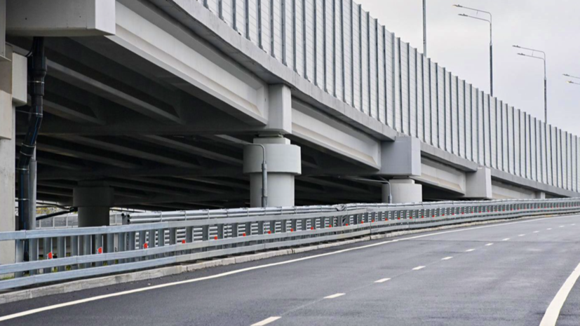 На пересечении Южной рокады с МСД строят три путепровода