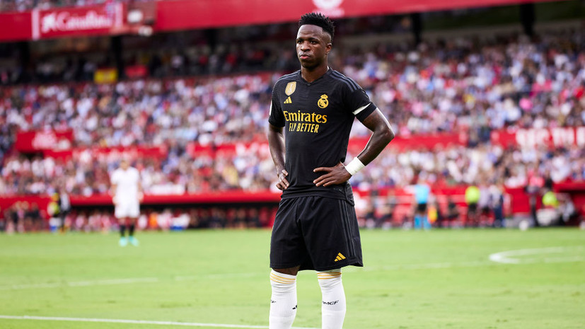 Беллингем поддержал Винисиуса, который столкнулся с расизмом в матче с «Севильей»