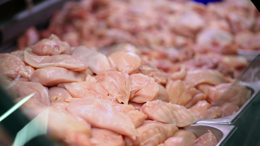 Экономист назвал своевременной идею запрета на вывоз некоторых видов мяса птицы