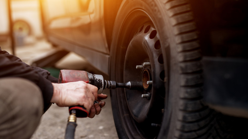 Автоэксперт Ракитин: зимой летние шины теряют сцепные свойства