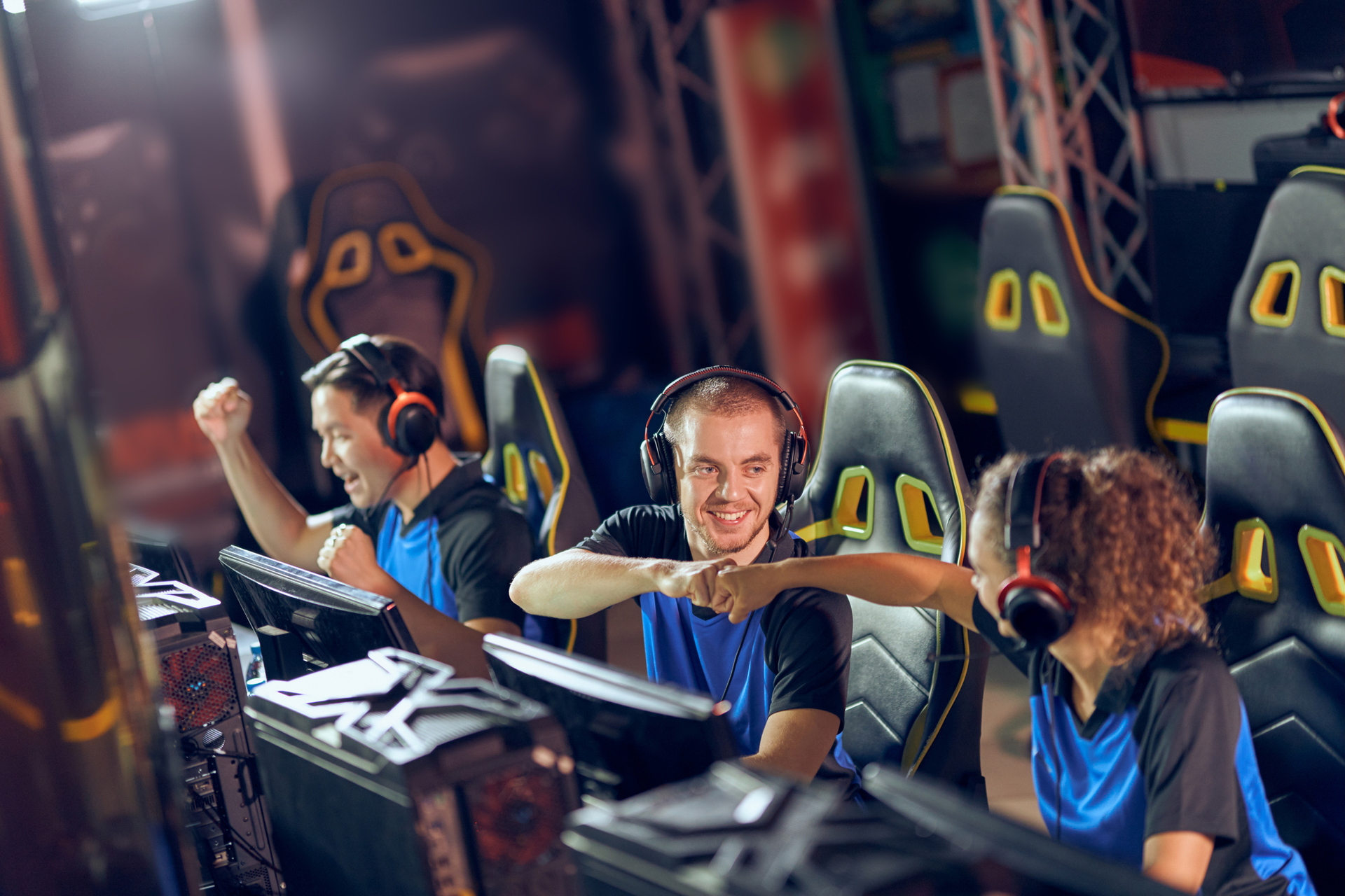 «Родина Медиа» обыграла «Сахалинец» в фиджитал-турнире по футболу