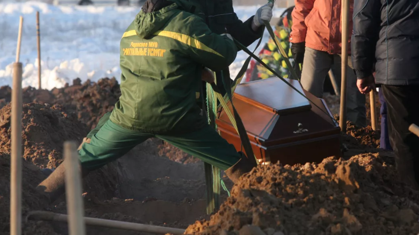 Задержанного в ДНР первого замдиректора ГК «Ритуал» подозревают в создании дефицита мест для захоронений