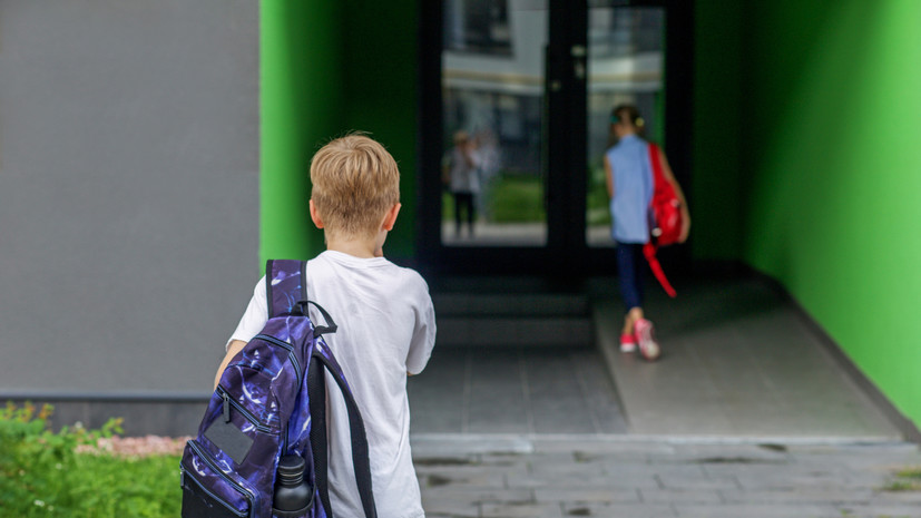 Травматолог Арсланова: осанка у школьника может портиться из-за тяжёлого рюкзака