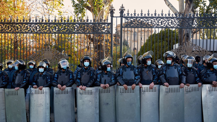 СНБ Армении заявила о задержании группы, готовившей захват зданий властей