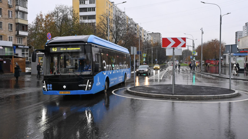 В Москве украсят общественный транспорт в честь Дня народного единства