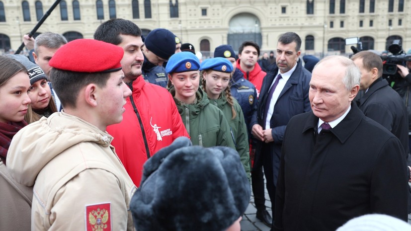 «Ежечасно рискуют своей жизнью»: Путин заявил о важности моральной поддержки военнослужащих в зоне СВО